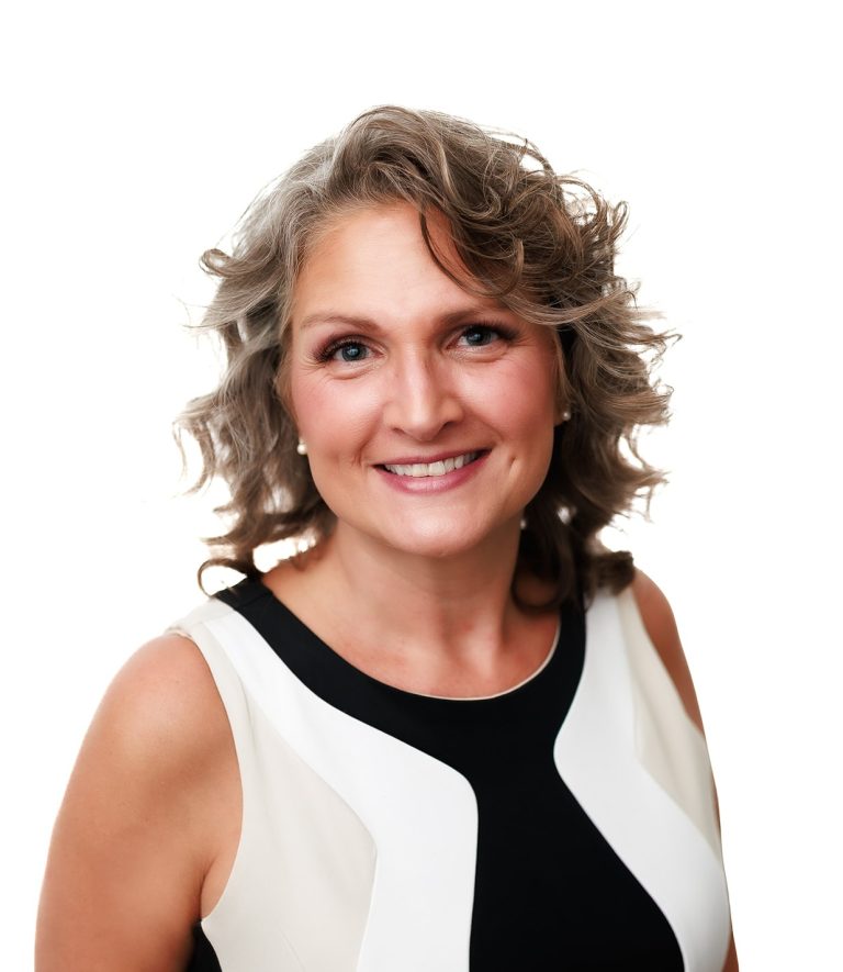 Headshot of Kari Jones